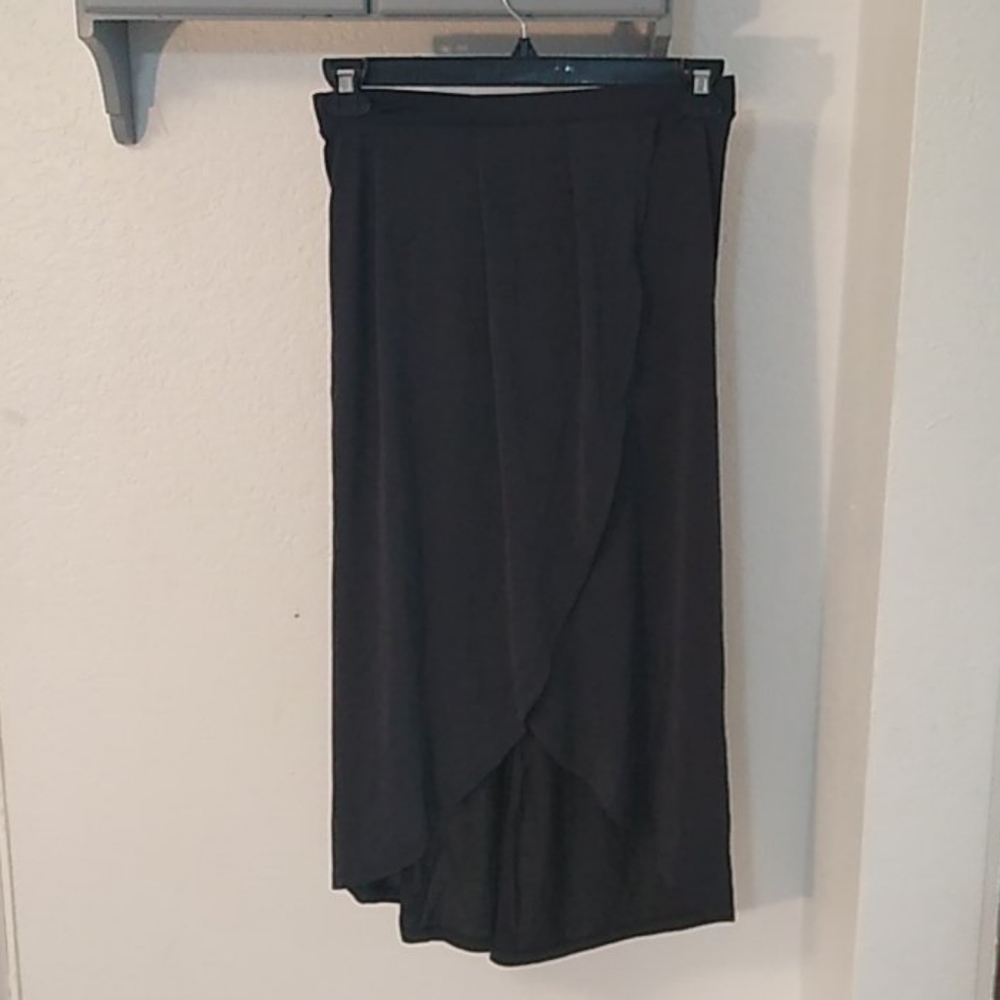 Francesca's grey skirt, sz small